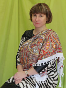 Заведующая кадровой службой - Анна Владимировна Мещанинова